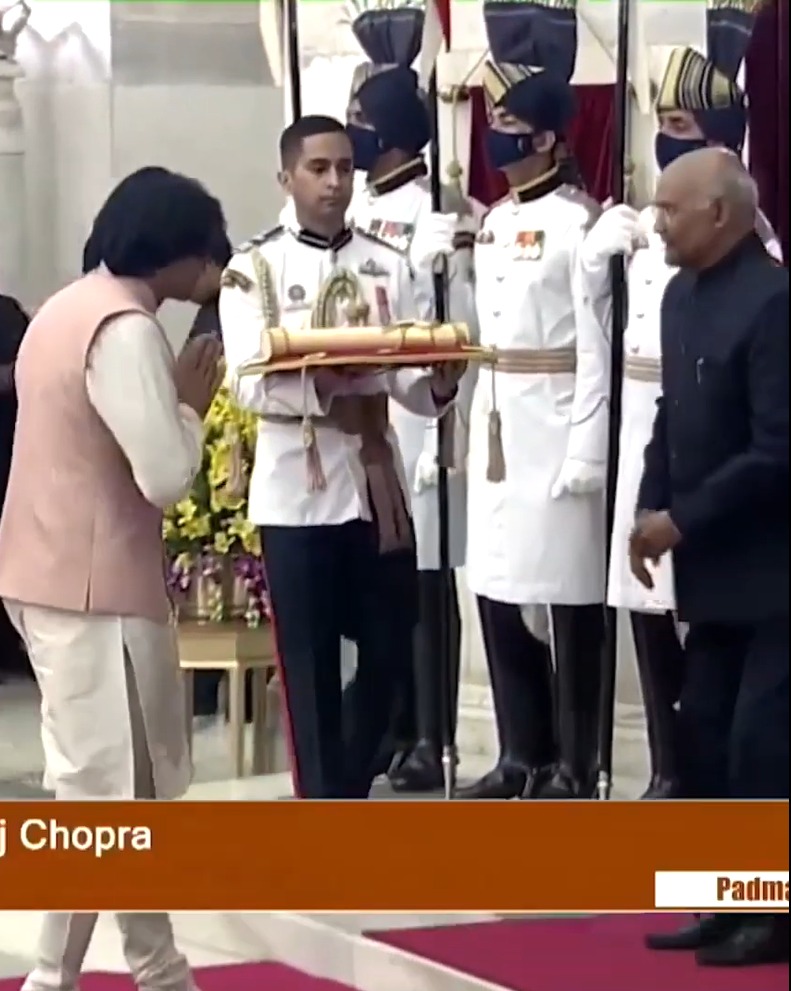 Olympic Gold Medalist Neeraj Chopra awarded with Padma Shri by President Kovind #shorts