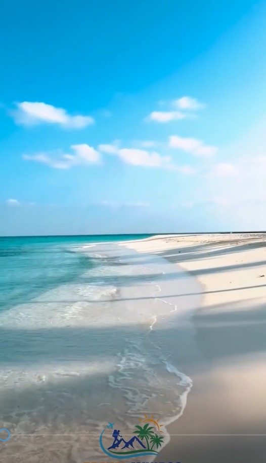 Exploring the World’s Most Beautiful Beach: A Visual Tour #shorts