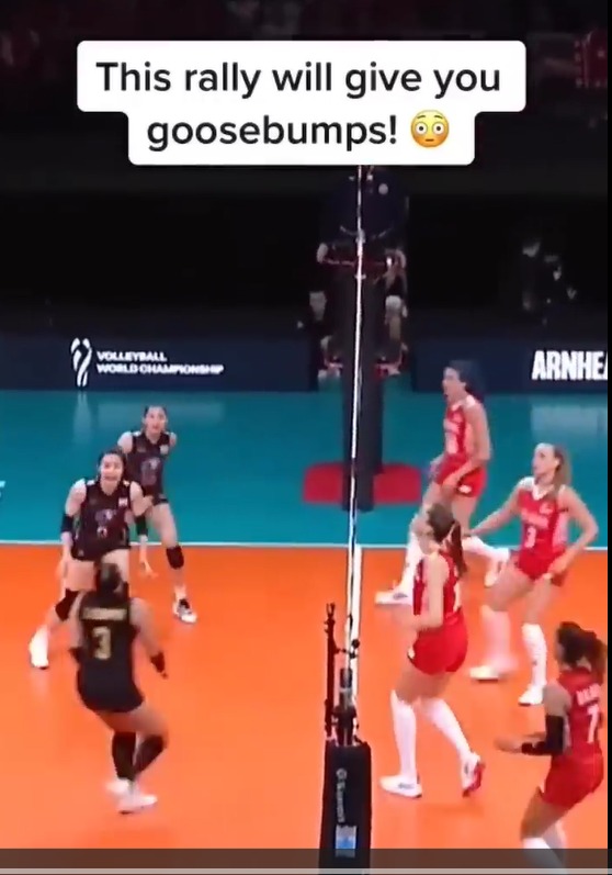Womens Power Goosebumps What a Rally 😱😳🤯 #shorts #shortsfeed #firevolleyball #dangerboys