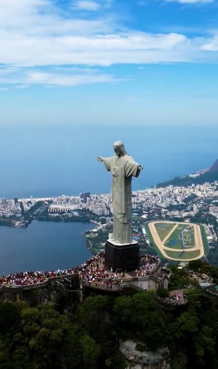 How amazing is Rio De Janeiro in Brazil! Full video coming soon. #brasil #riodejaneiro #shorts #vlog