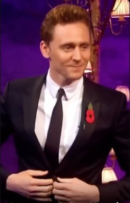 Tom Hiddleston dance 🕺🕺