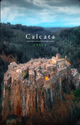 Less than an hour north of Rome lies Calcata, a mediaeval village clinging to a volcanic cliff surging out of the mists of the densely-wooded Treja valley.