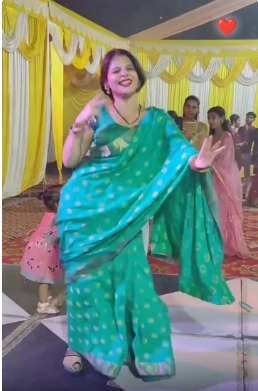 This is Bhabhi dance