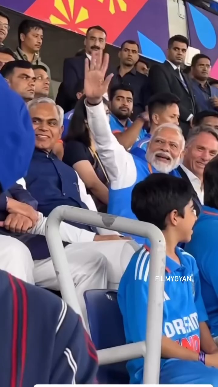 Modi ji at the stadium watching the match. Did you spot him during the match? 🤔