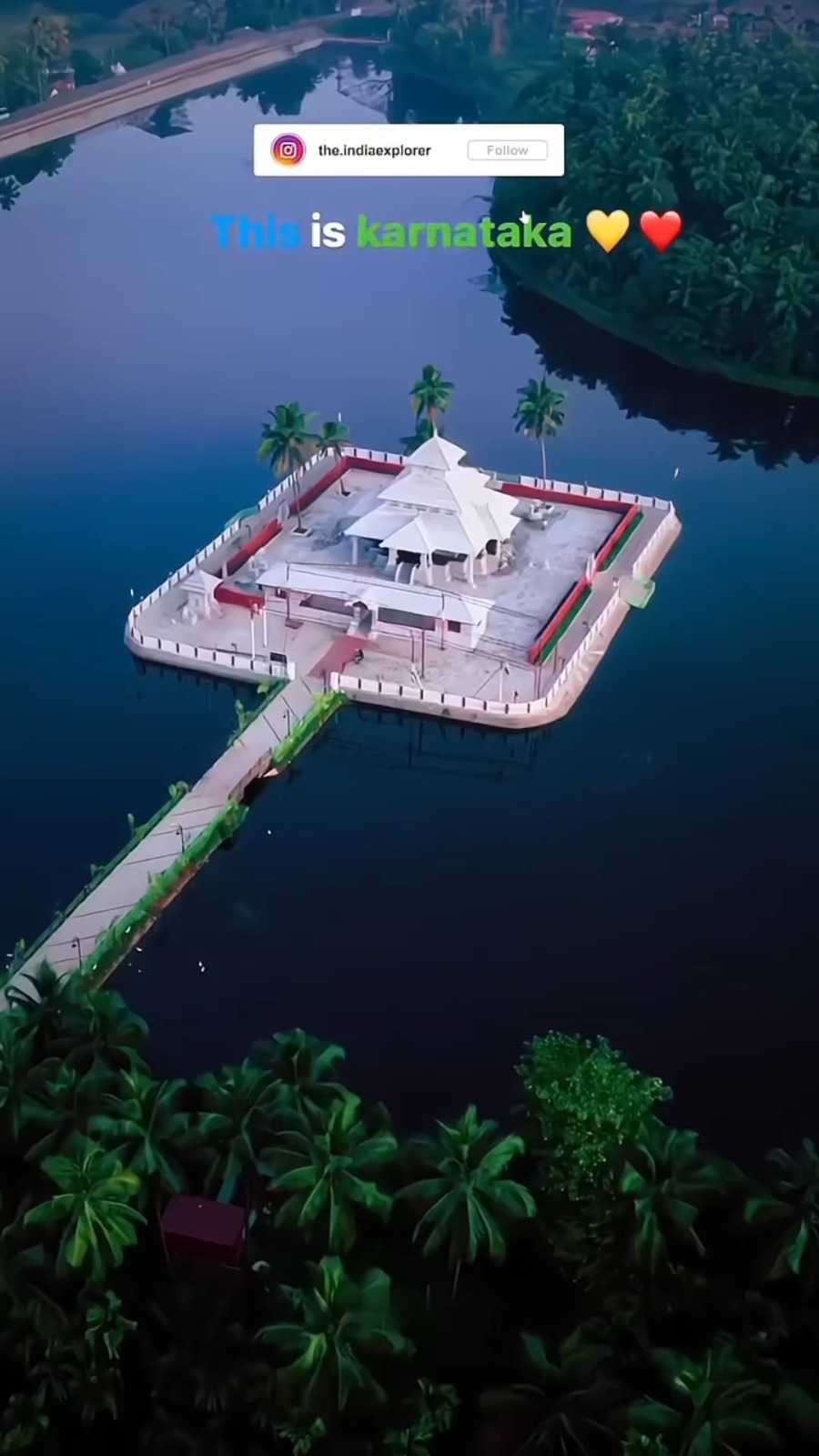 Shri Ankere Chaturmukha Basadi Shri Ankere Chaturmukha Basadi is a beautiful temple in Karnataka’s Karkala. Situated in the middle of the Ankere Lake, it is located on paddy fields and coconut plantations.
