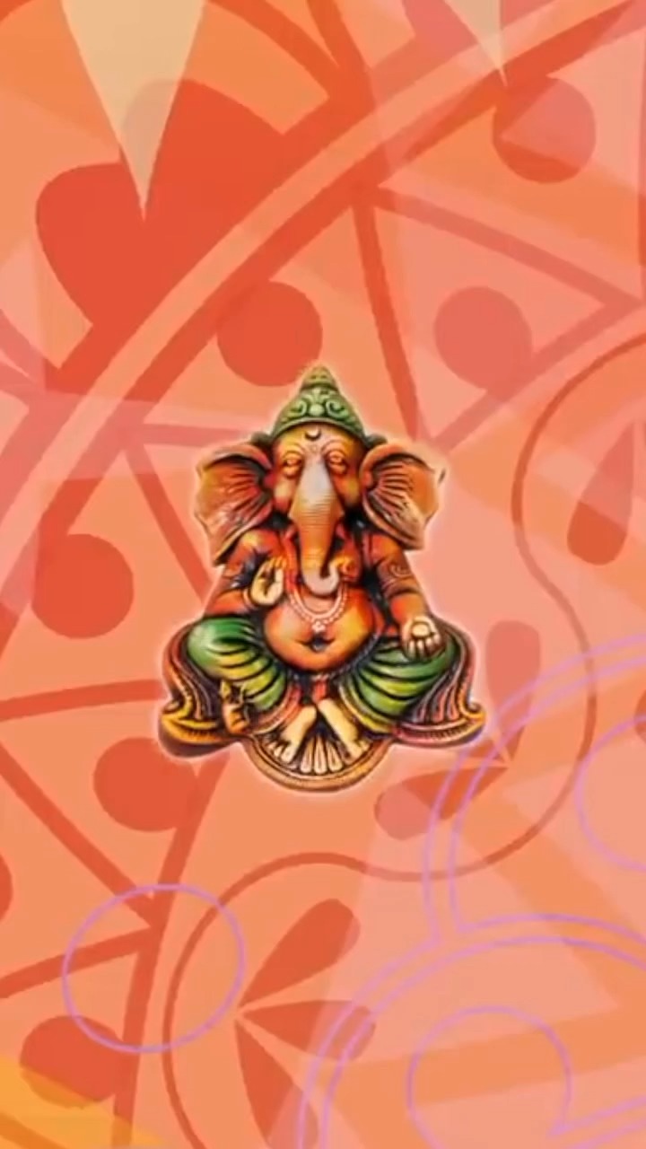 Immerse yourself in the divine energy of Lord Ganesha. 🙏🏻
