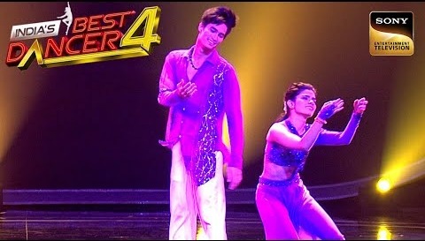 “Aayat” पर Nepo & Akina के दिल जितने वाले Moves | India’s Best Dancer S4 | Dance Ka Fever