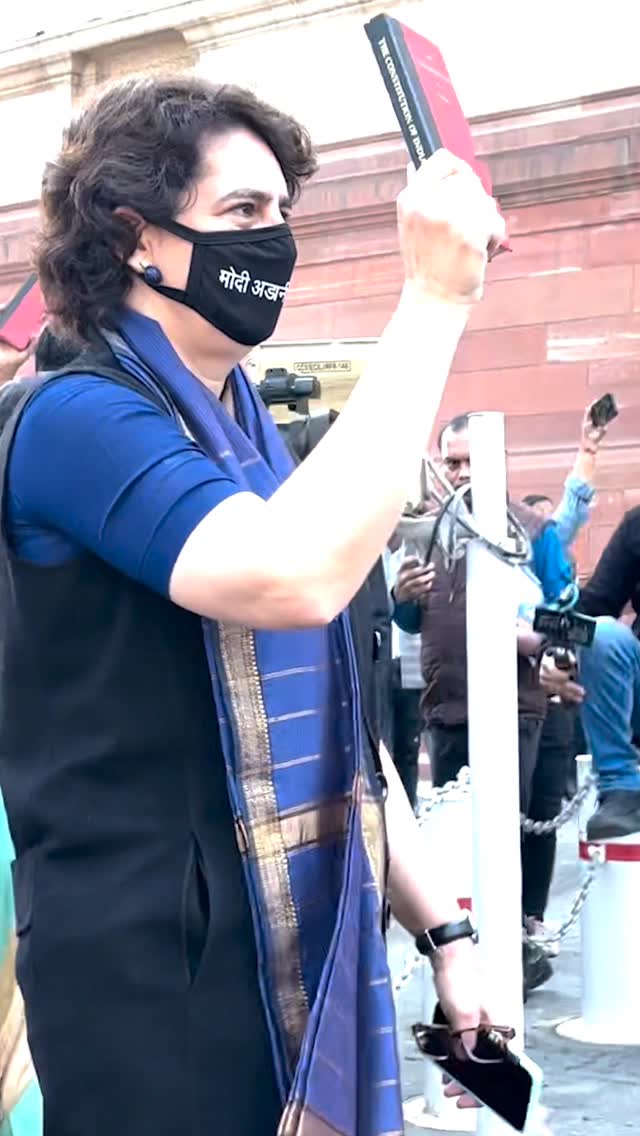 बाबा साहेब के संविधान और लोकतंत्र की रक्षा के लिये संसद में INDIA गठबंधन का मार्च।
