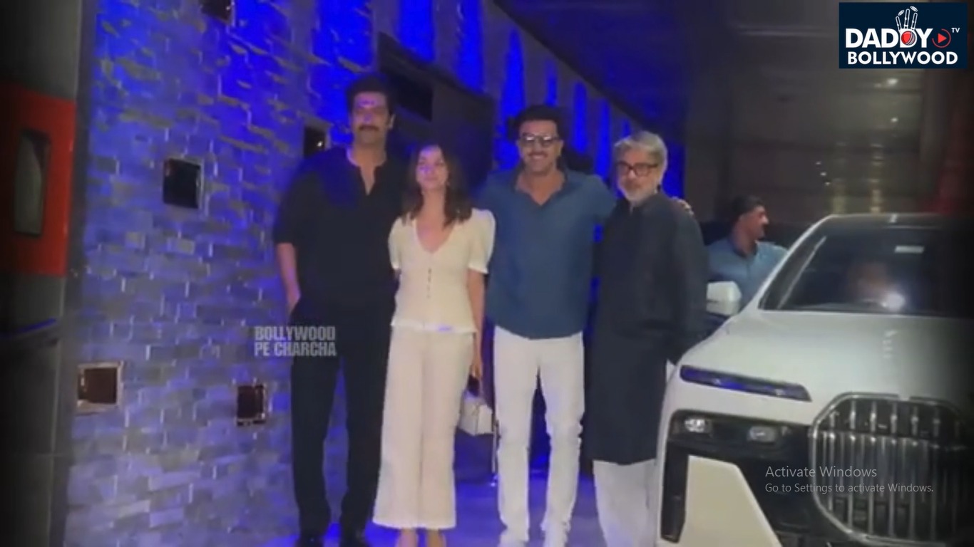 Alia Bhatt Misbehaved By Female Fans Ranbir Kapoor Got Angry