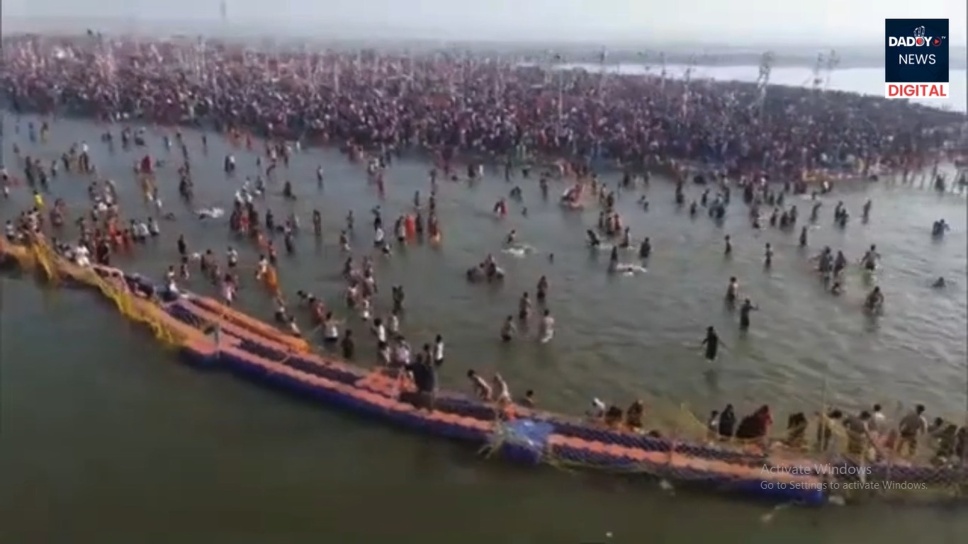 Prayagraj में Mahakumbh के समापन के बाद भी,खत्म नहीं हुई भक्तों की भीड़…सामने आया ताजा वीडियो