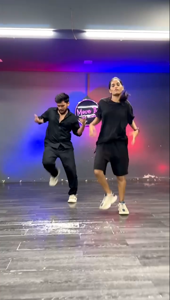 Romance Karegi Na Na