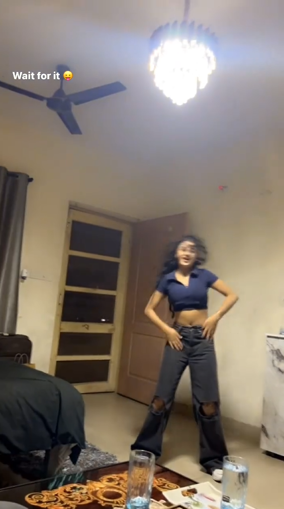 Its a random dance video people suggested me to post🤪