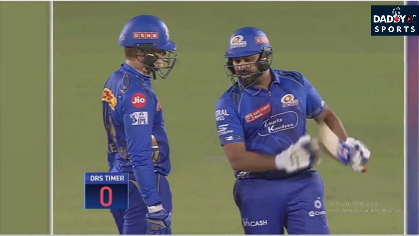 RR के खिलाफ Rohit Sharma का विवादित DRS, सोशल मीडिया पर मचा हंगामा