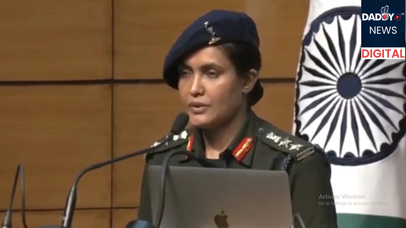ऑपरेशन सिंदूर: भारत के एयरस्ट्राइक पर कर्नल सोफिया कुरैशी और विंग कमांडर व्योमिका सिंह ने दी ब्रीफिंग