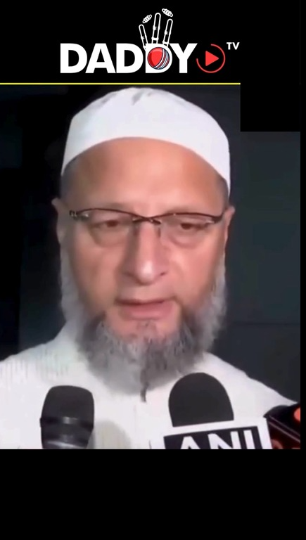 AIMIM प्रमुख असदुद्दीन ओवैसी ने कहा, “पाकिस्तान हमारे पड़ोसी देश के रूप में आतंकवादी शिविर चला रहा है।”